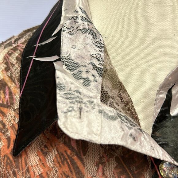 Unique FANTAZIA Button-Up Shirt - Size Large - Picture 9 of 11
